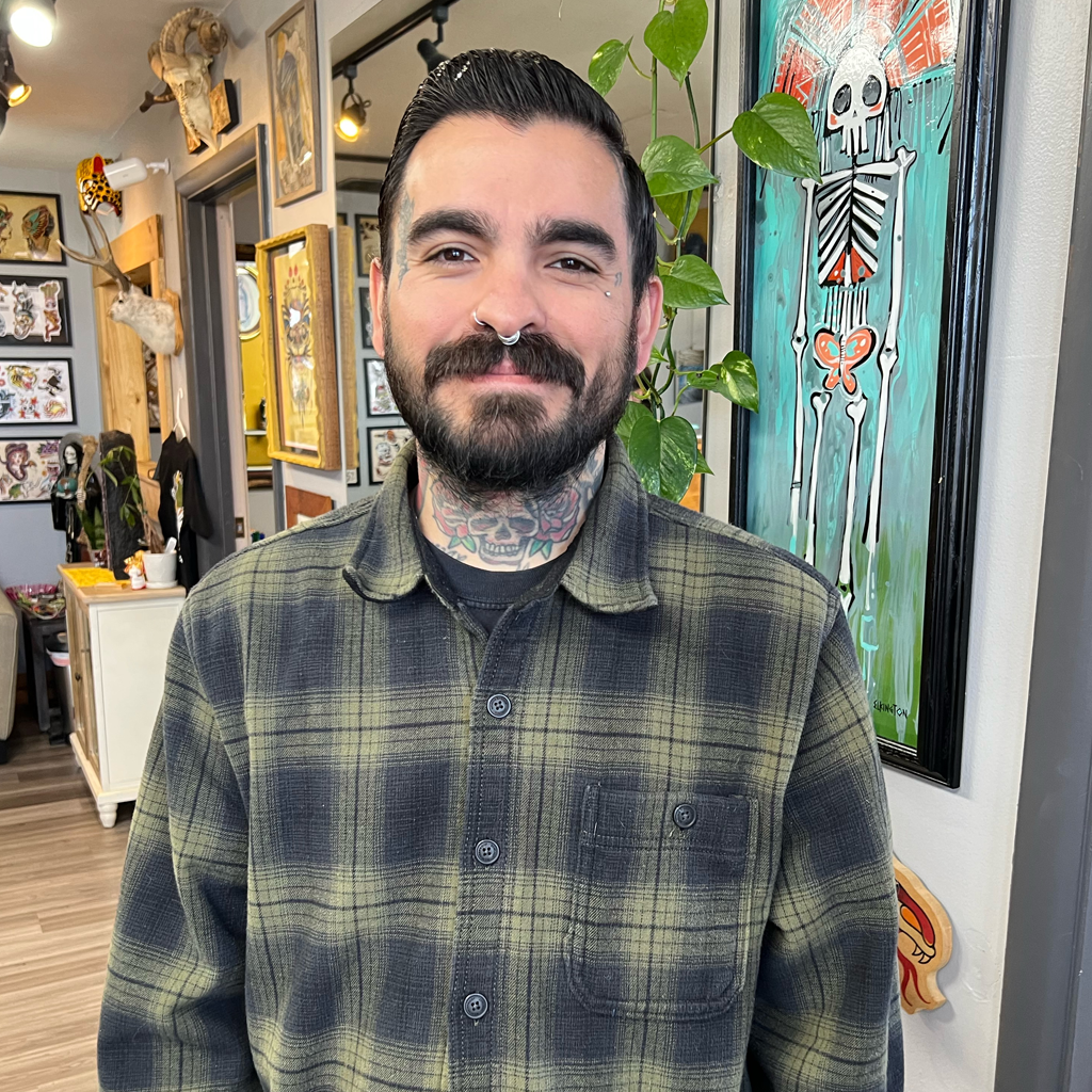 Arturo Luna – Hawaii Tattoo Expo Store